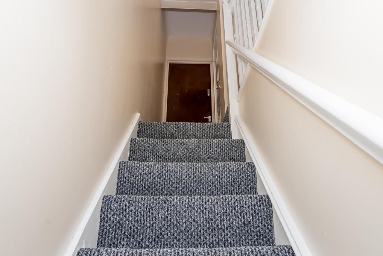 Shirley House 2, Self Catering Guest House, Self Check In, Smart Locks, 10 Min Walk To Southampton General, Aspire And Princess Anne Hospitals, Access To Fully Equipped Kitchen, Excellent Transport Links, Ideal For Longer Stays And Hospital Shifts ภายนอก รูปภาพ